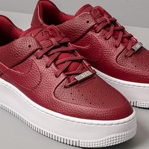 Nike Air Force 1 Sage Low 'Team Red'